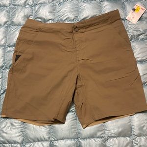 NWT Mens Marmot Shorts Size XL. Retail $69 The perfect shorts for a hike!